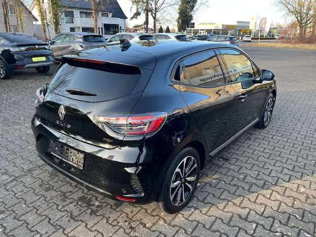 Fahrzeugbild eines Renault Clio