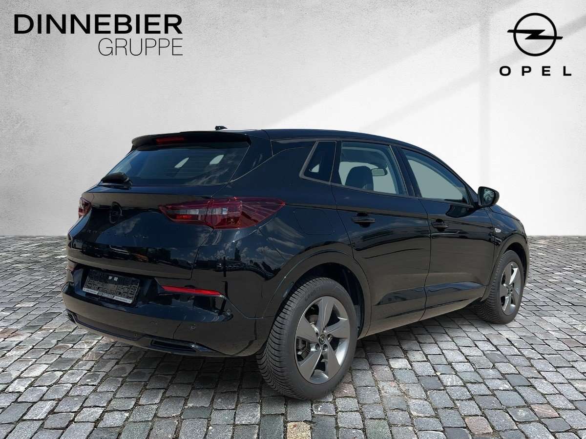 Fahrzeugbild eines Opel Grandland X