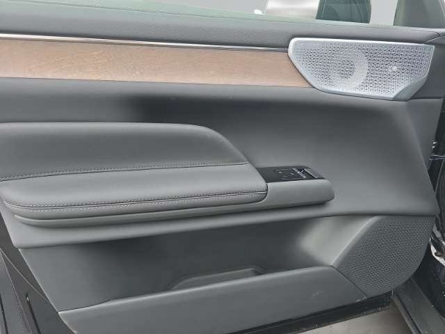 Fahrzeugbild eines Volvo ES90