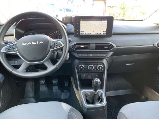 Fahrzeugbild eines Dacia Jogger