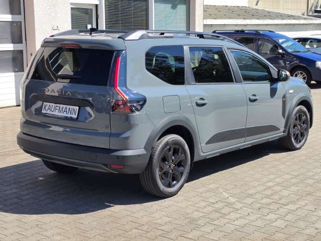 Fahrzeugbild eines Dacia Jogger