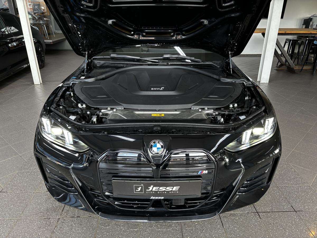 Fahrzeugbild eines BMW i4