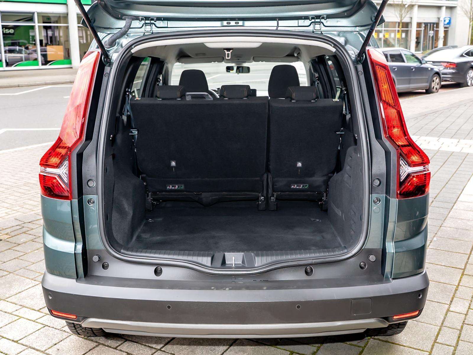 Fahrzeugbild eines Dacia Jogger