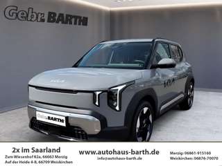 Schräge Frontansicht auf einen Kia EV2 , freigestellt