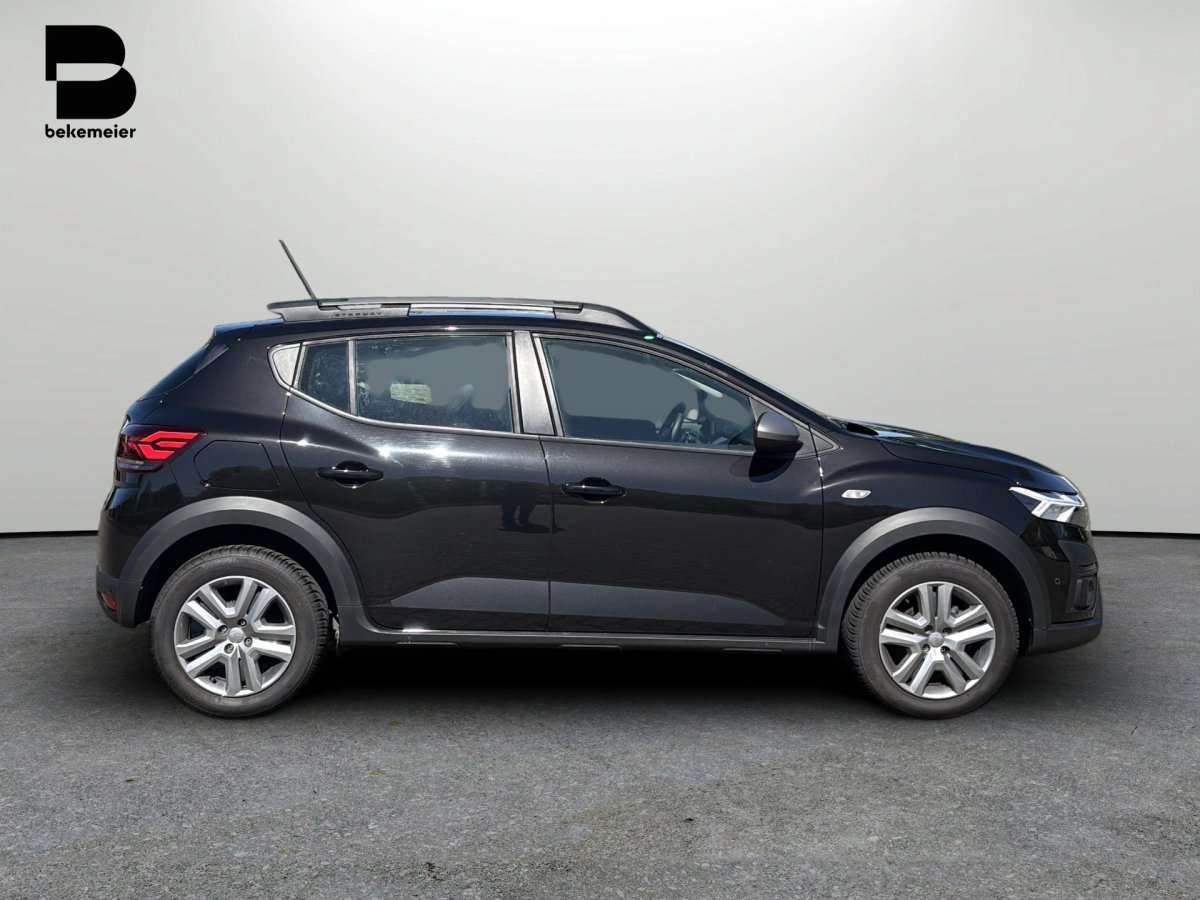 Fahrzeugbild eines Dacia Sandero