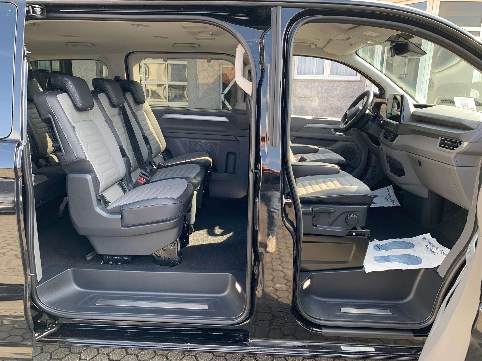 Fahrzeugbild eines Volkswagen Caravelle