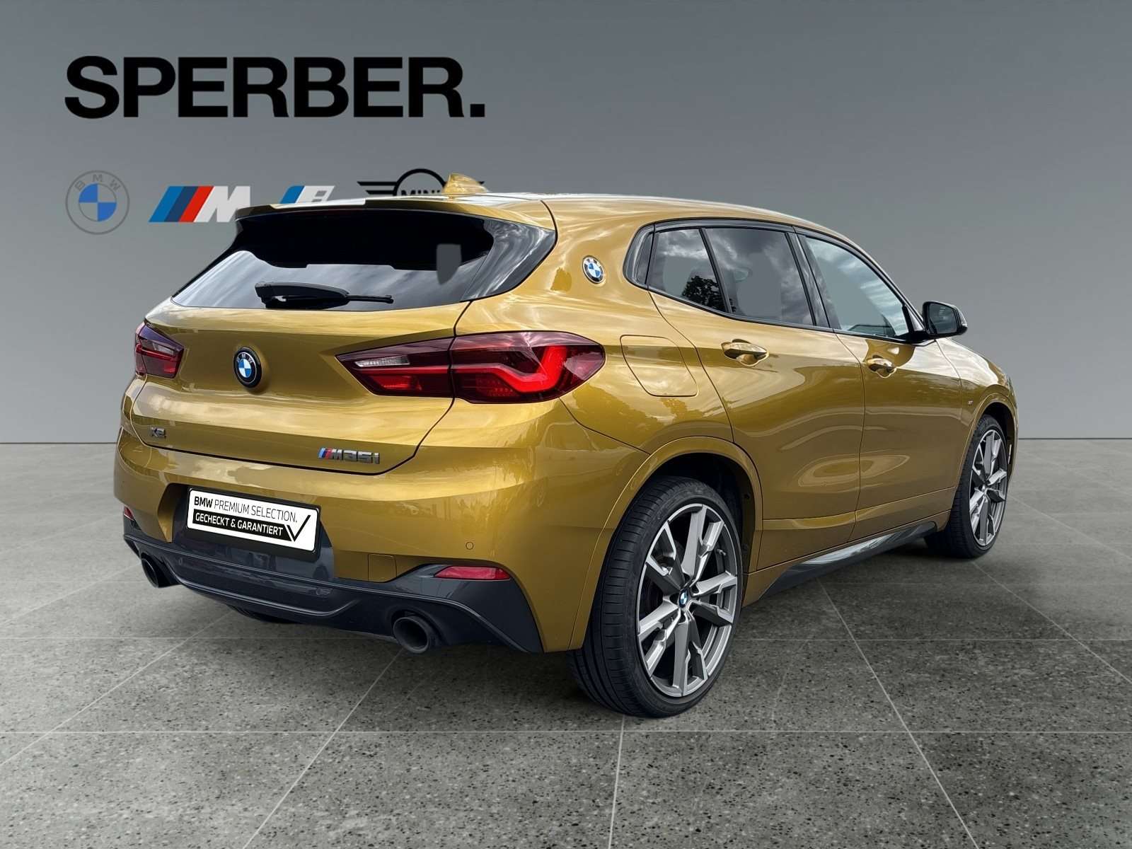 Fahrzeugbild eines BMW X2