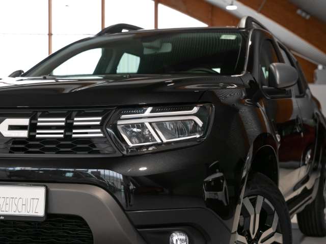 Fahrzeugbild eines Dacia Duster