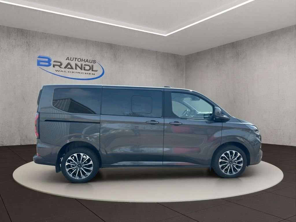 Fahrzeugbild eines Ford Tourneo Custom