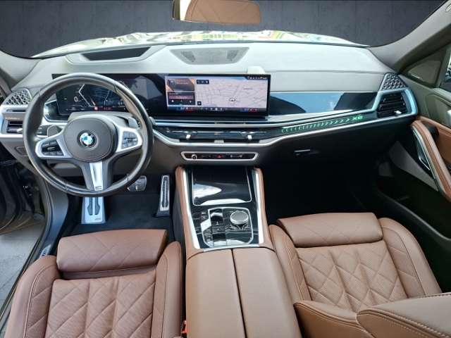 Fahrzeugbild eines BMW X6
