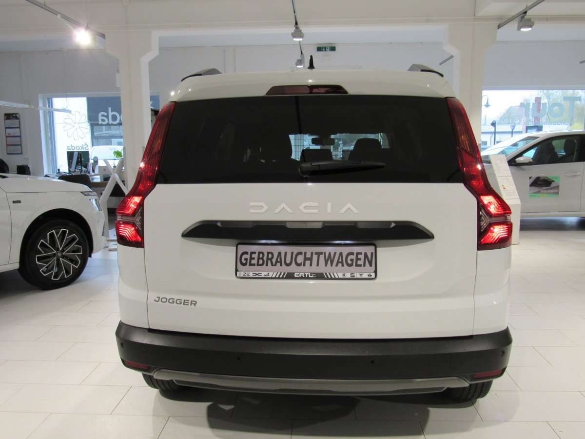 Fahrzeugbild eines Dacia Jogger