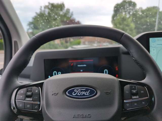 Fahrzeugbild eines Ford Transit Custom