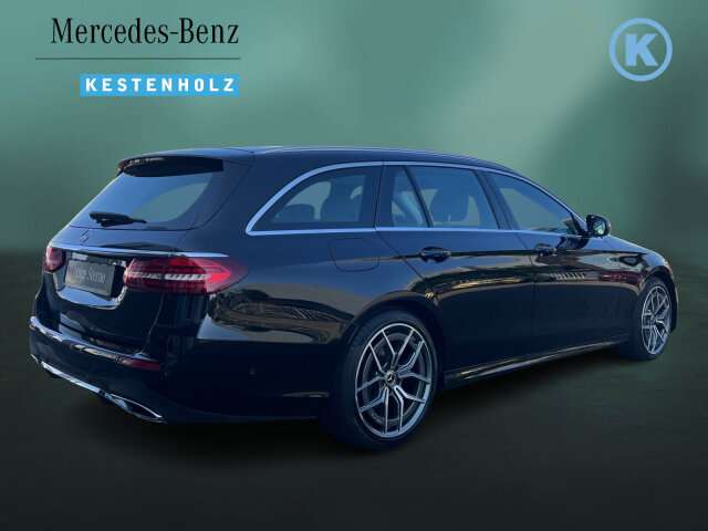 Fahrzeugbild eines Mercedes-Benz E-Klasse