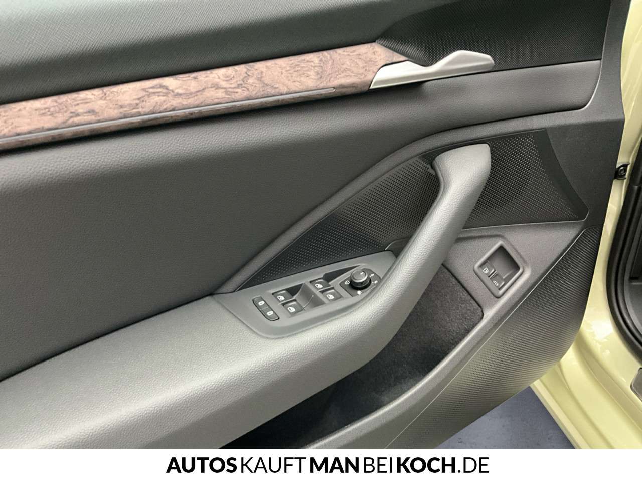 Fahrzeugbild eines Skoda Superb