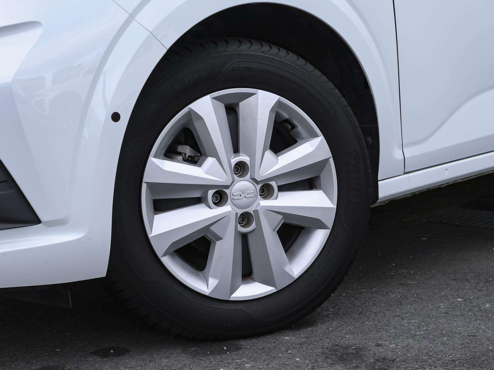 Fahrzeugbild eines Dacia Sandero