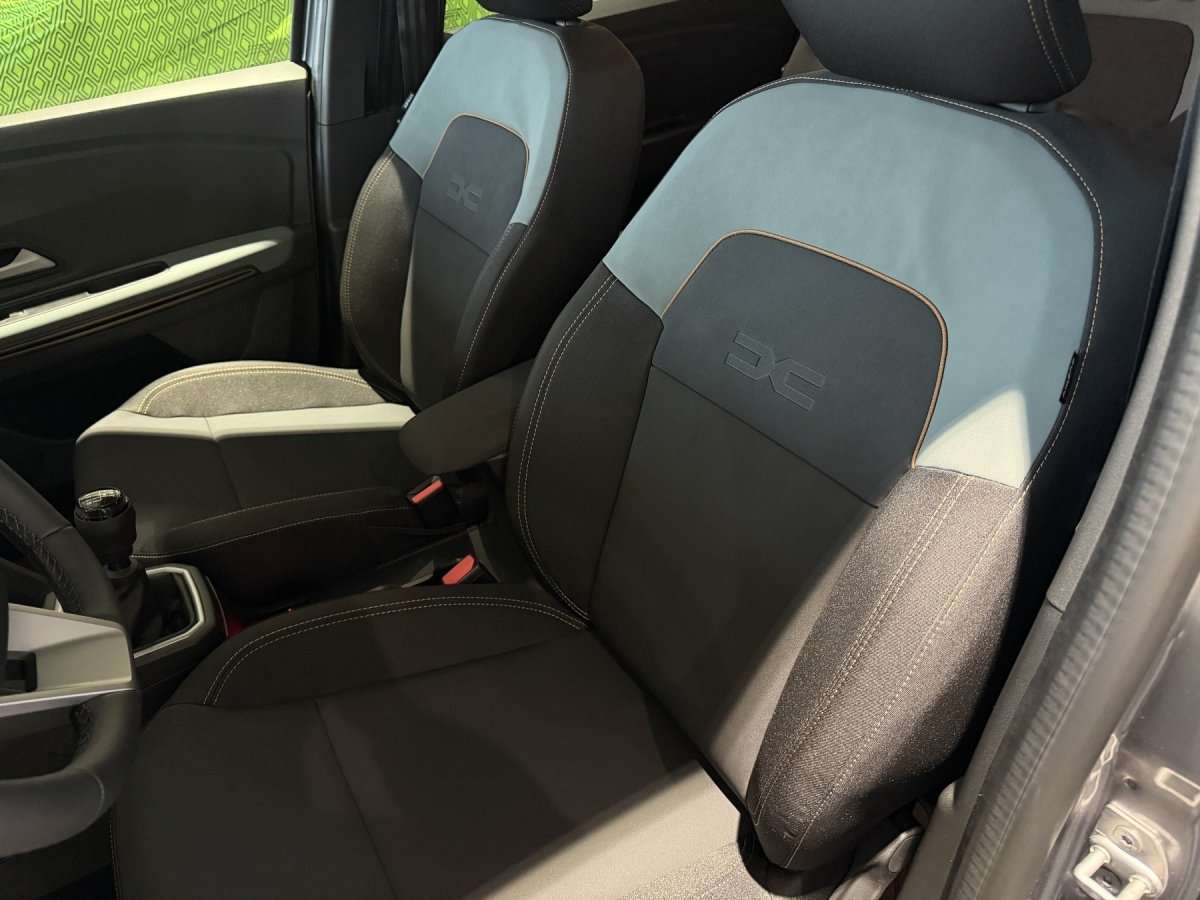 Fahrzeugbild eines Dacia Jogger