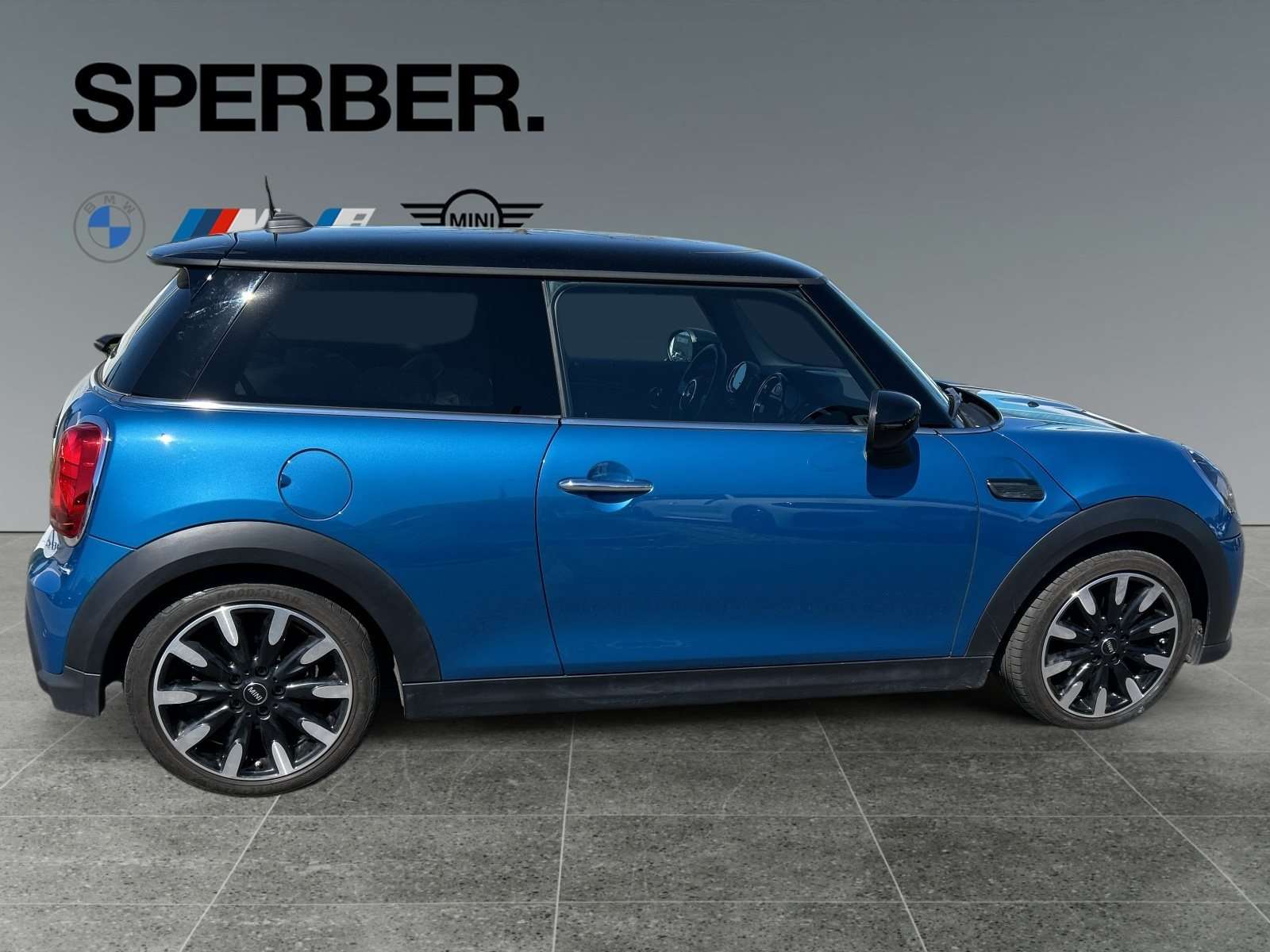 Fahrzeugbild eines MINI COOPER