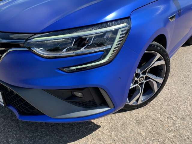 Fahrzeugbild eines Renault Megane E-TECH