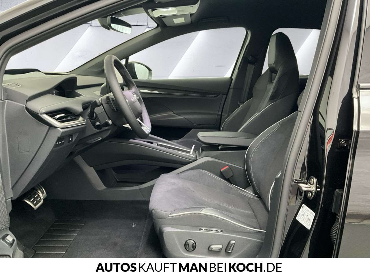 Fahrzeugbild eines Skoda ELROQ