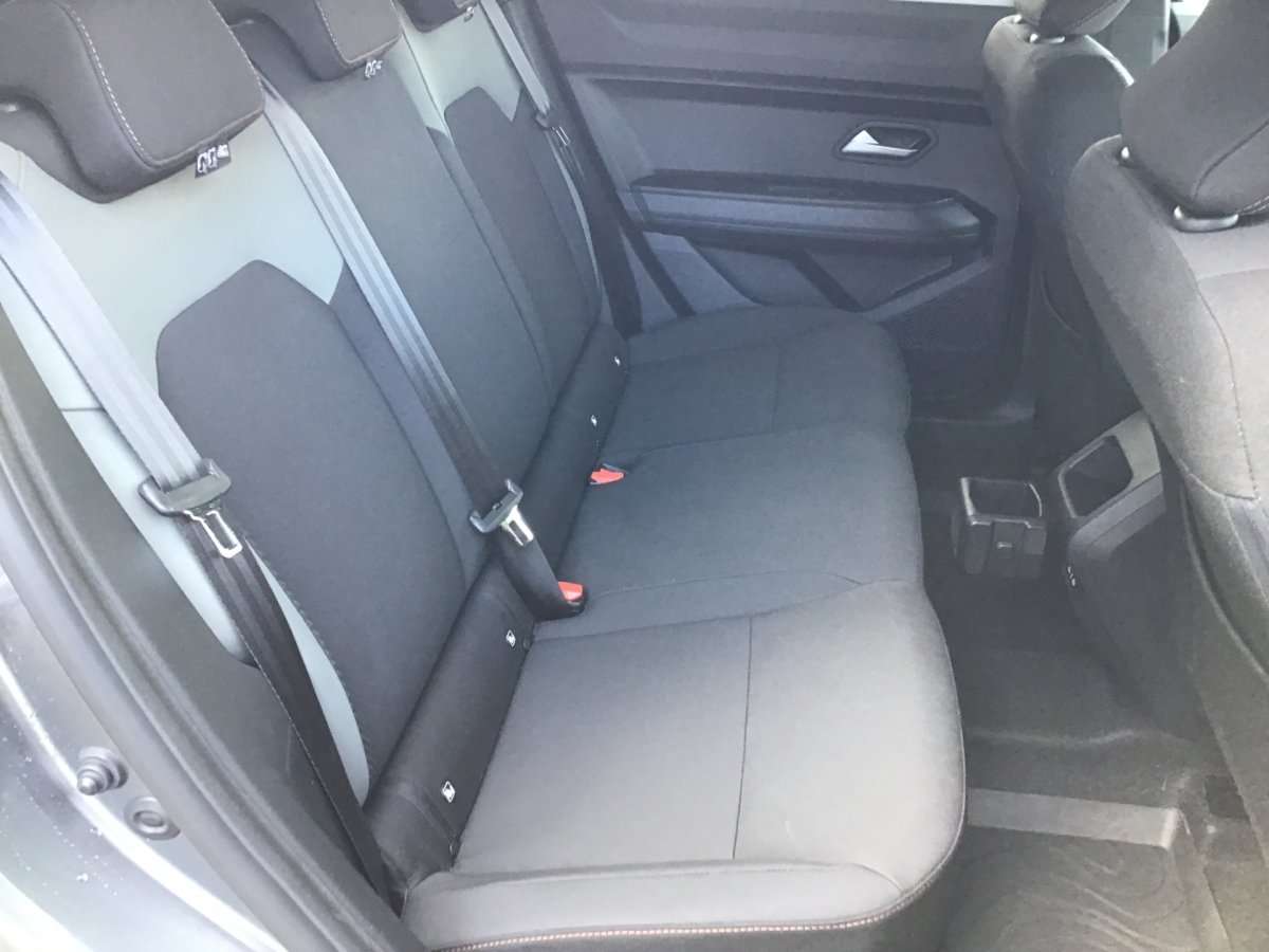 Fahrzeugbild eines Dacia Duster