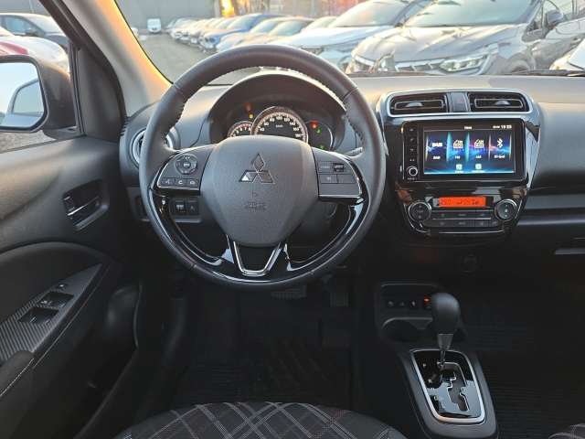 Fahrzeugbild eines Mitsubishi Space Star