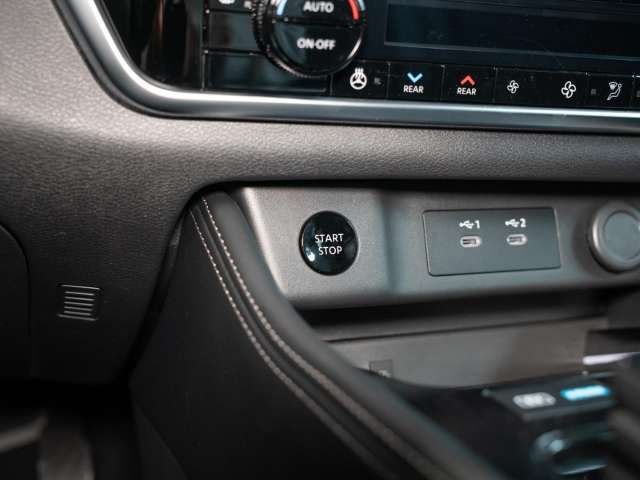Fahrzeugbild eines Nissan X-TRAIL