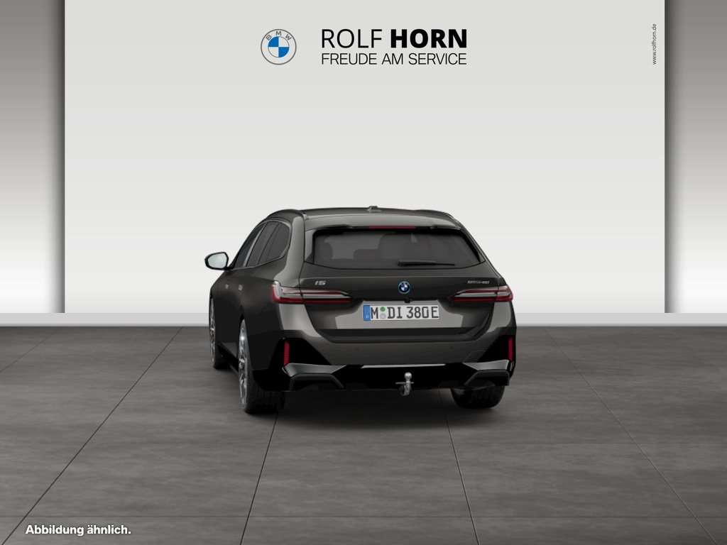 Fahrzeugbild eines BMW i5
