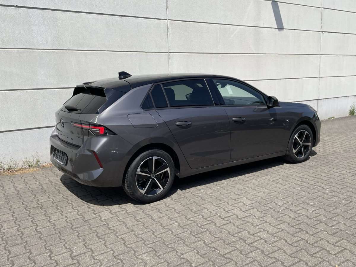 Fahrzeugbild eines Opel Astra