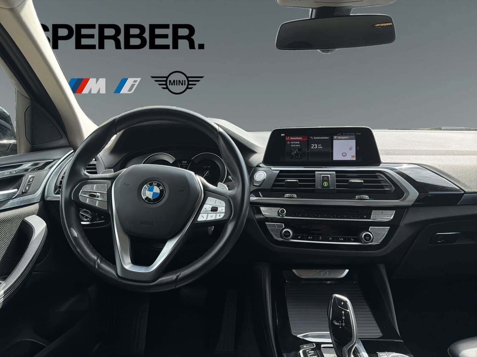 Fahrzeugbild eines BMW X4