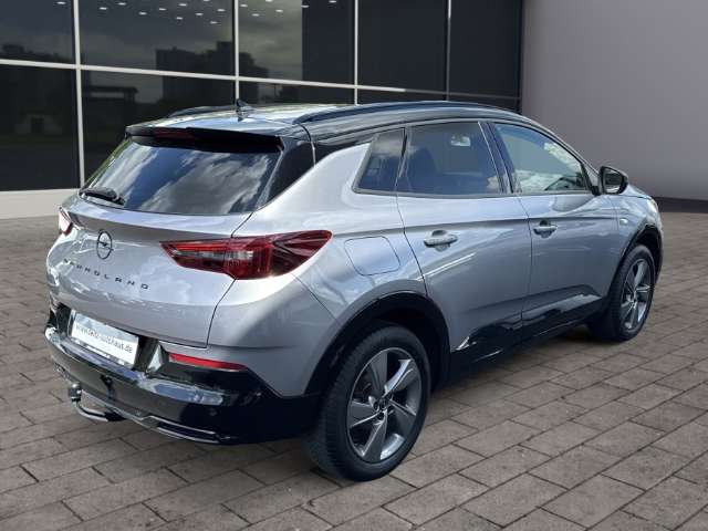 Fahrzeugbild eines Opel Grandland X