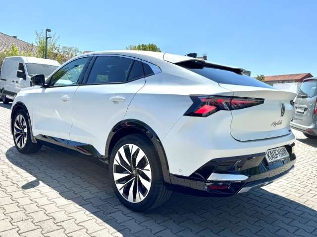 Fahrzeugbild eines Renault Rafale