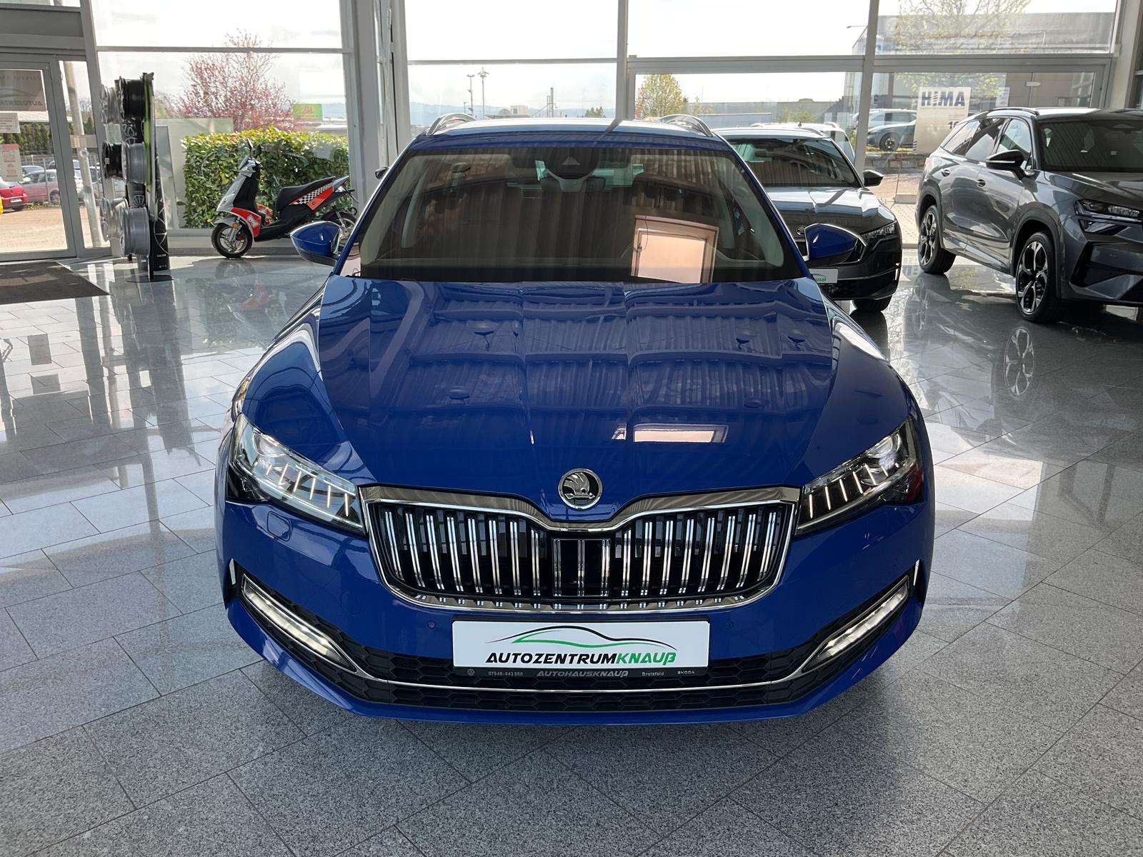 Fahrzeugbild eines Skoda Superb