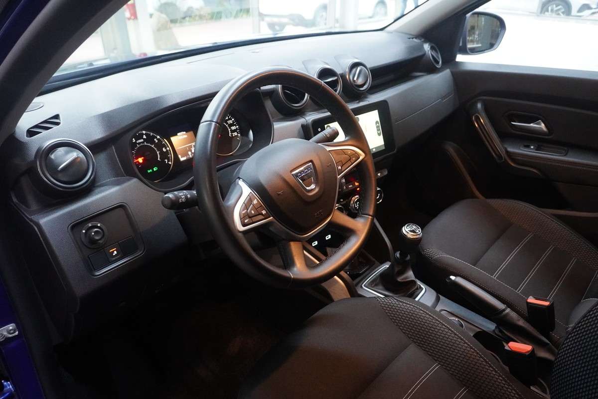 Fahrzeugbild eines Dacia Duster