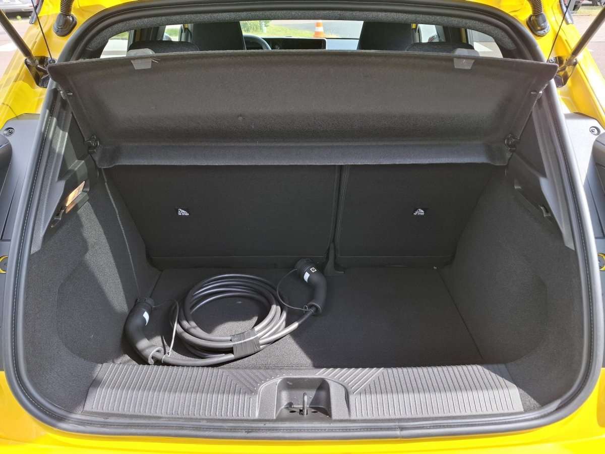 Fahrzeugbild eines Renault 5 E-TECH