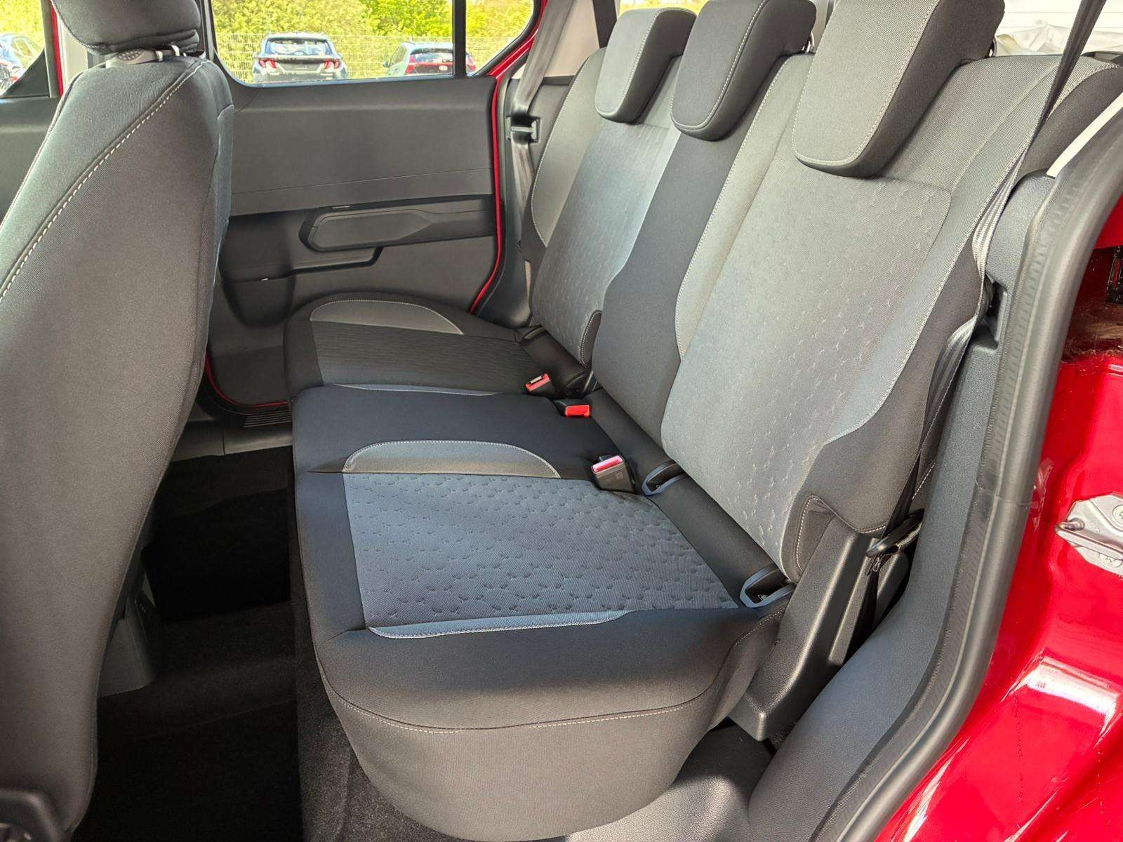 Fahrzeugbild eines Ford Tourneo Courier