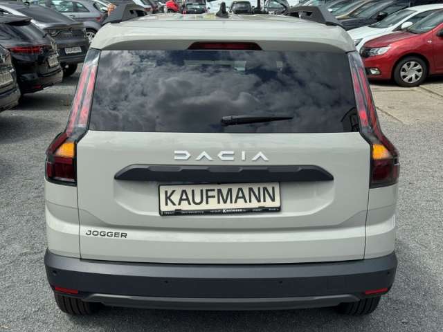 Fahrzeugbild eines Dacia Jogger