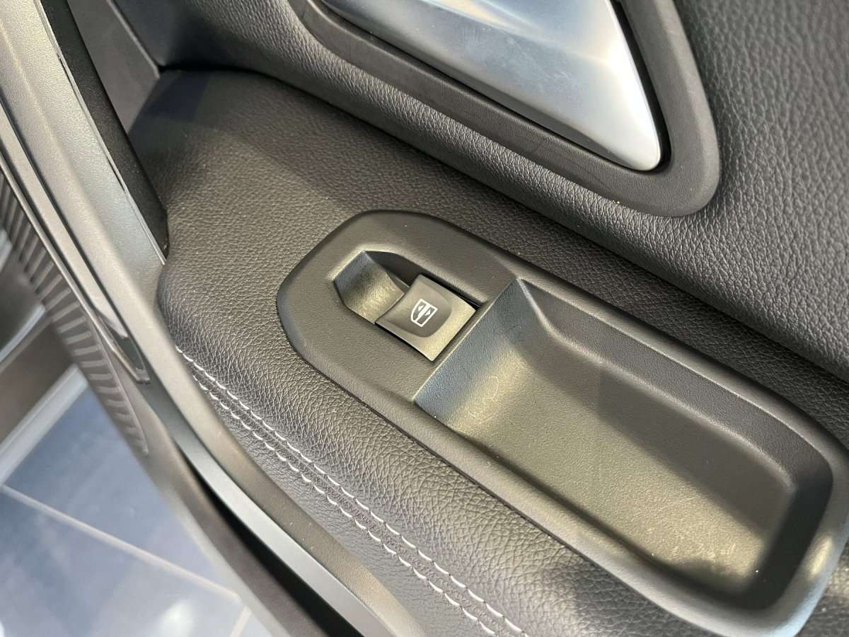 Fahrzeugbild eines Dacia Duster