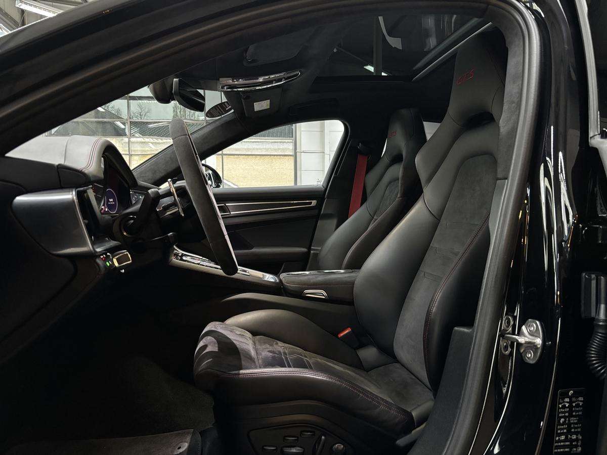 Fahrzeugbild eines Porsche Panamera