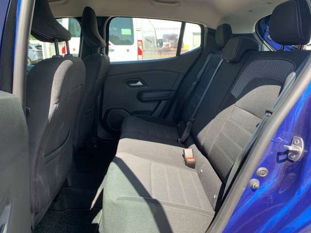 Fahrzeugbild eines Dacia Sandero