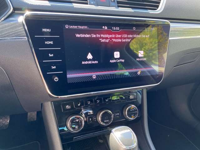 Fahrzeugbild eines Skoda Superb