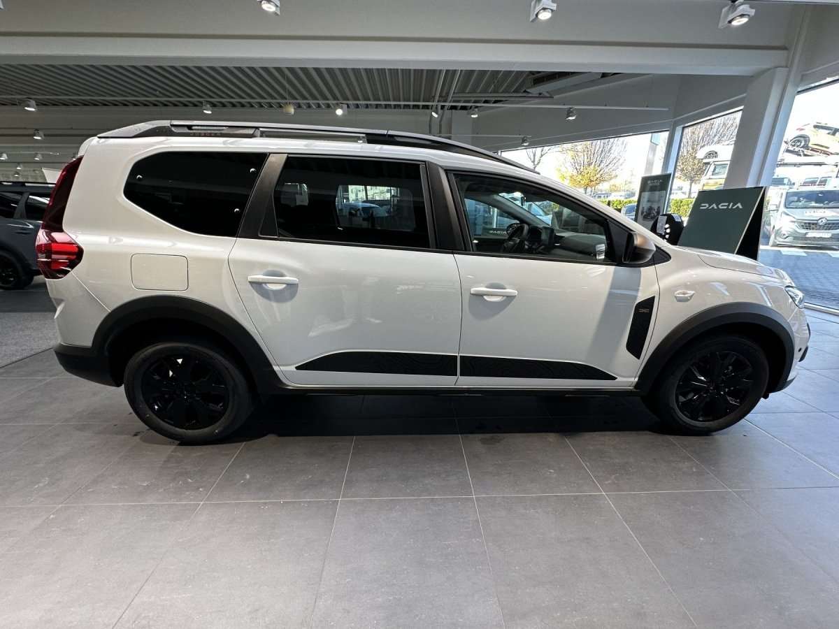 Fahrzeugbild eines Dacia Jogger
