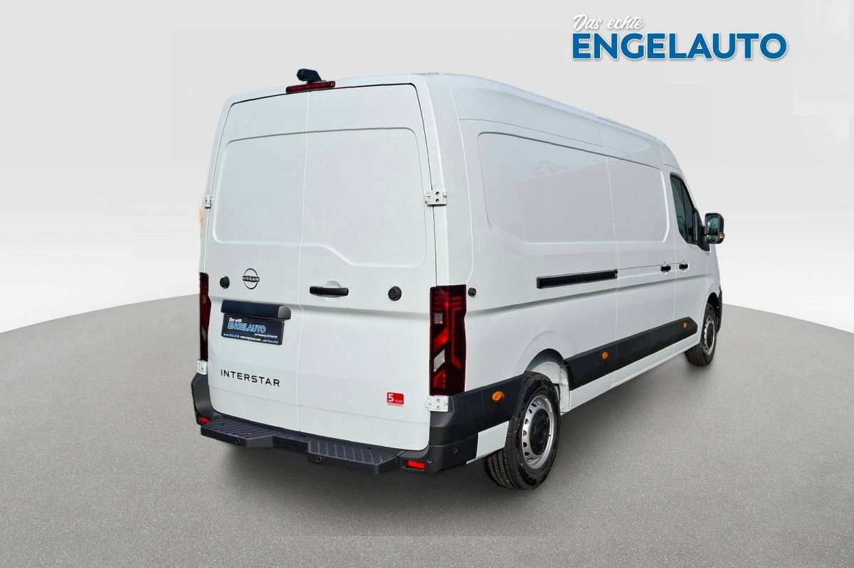 Fahrzeugbild eines Nissan Interstar