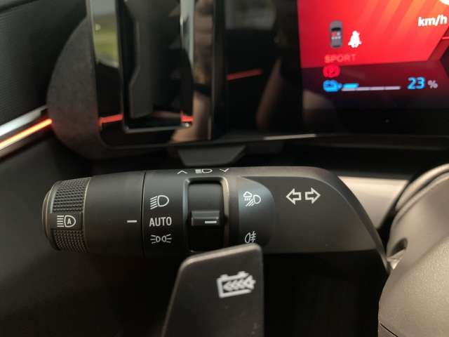 Fahrzeugbild eines Renault Scenic E-TECH