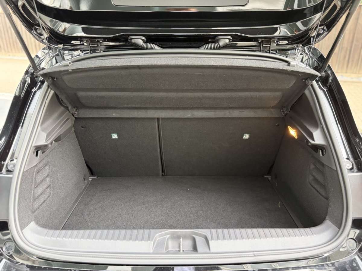 Fahrzeugbild eines Renault Clio