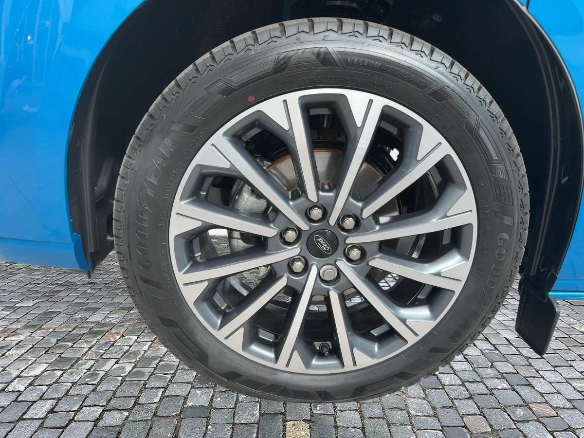 Fahrzeugbild eines Ford Tourneo Custom