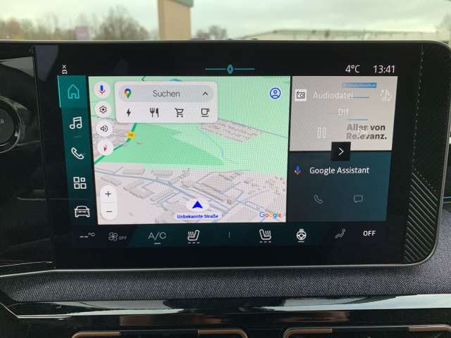 Fahrzeugbild eines Renault 4 E-TECH