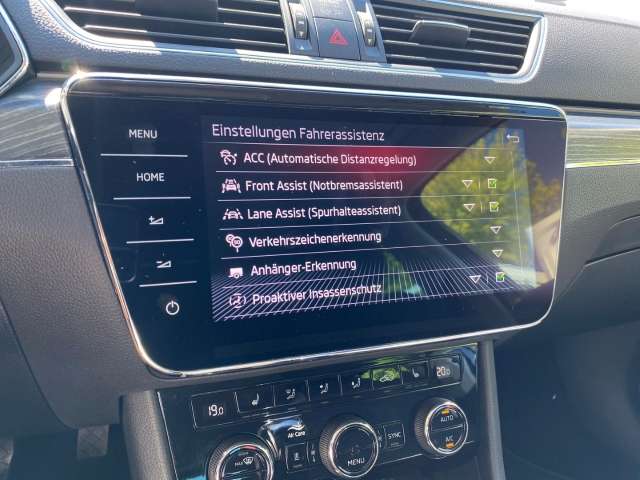 Fahrzeugbild eines Skoda Superb
