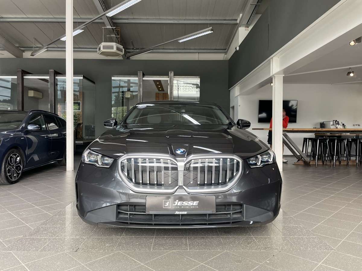 Fahrzeugbild eines BMW 5er-Reihe