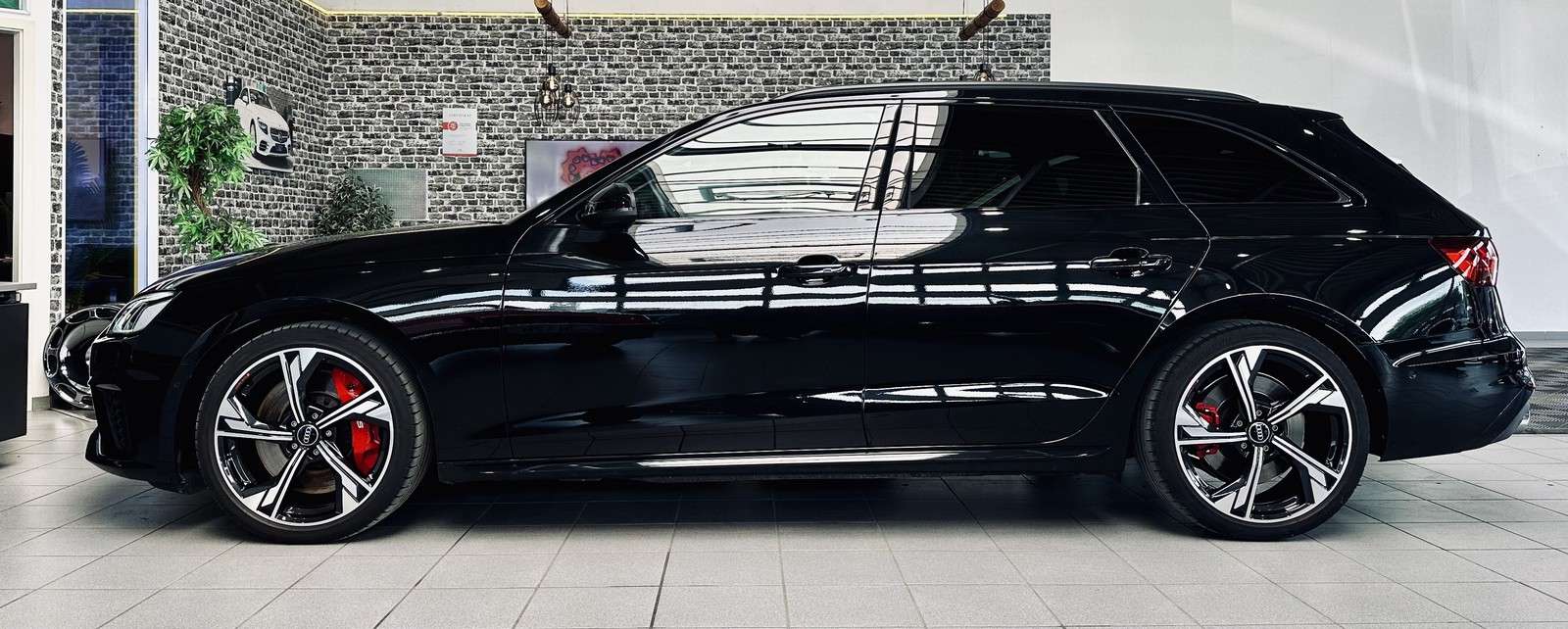 Fahrzeugbild eines Audi S4