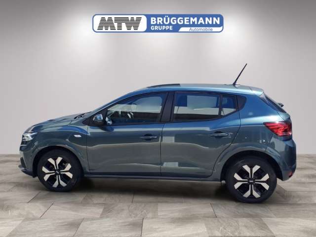 Fahrzeugbild eines Dacia Sandero